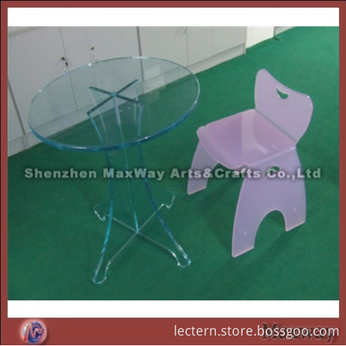 Knockdown transparent acrylic table